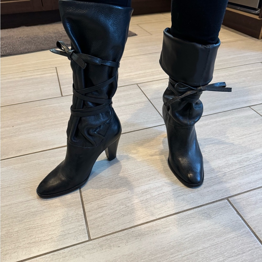 🤩FIRM PRICE🤩Michael Kors, leather convertible boots. 6.5 BLACK great condition.